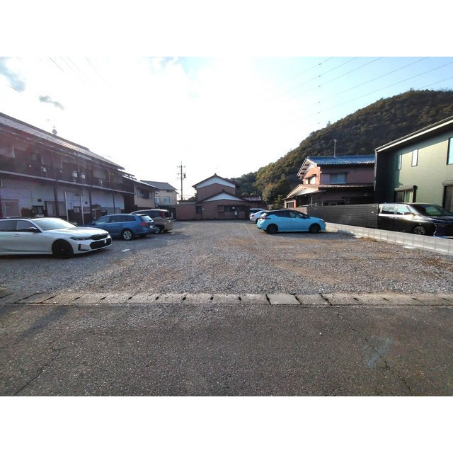 岐阜市岩崎１丁目の駐車場のその他