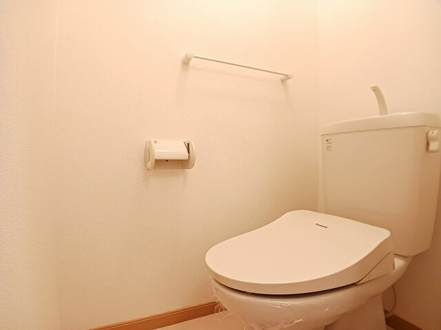 セトルⅡのトイレ|ゆったりとした空間のトイレです