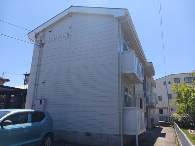 サンドールの外観|外観もきれいです
