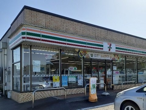 ルミナスの周辺|セブンイレブン古里小学校前店まで550m