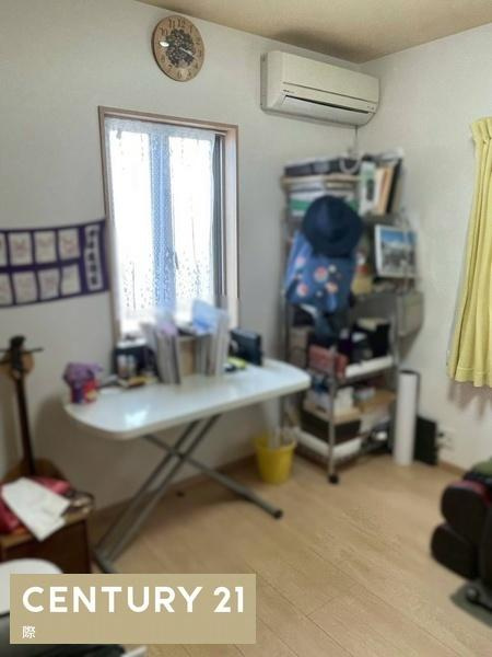 和歌山市楠見中　中古戸建の洋室