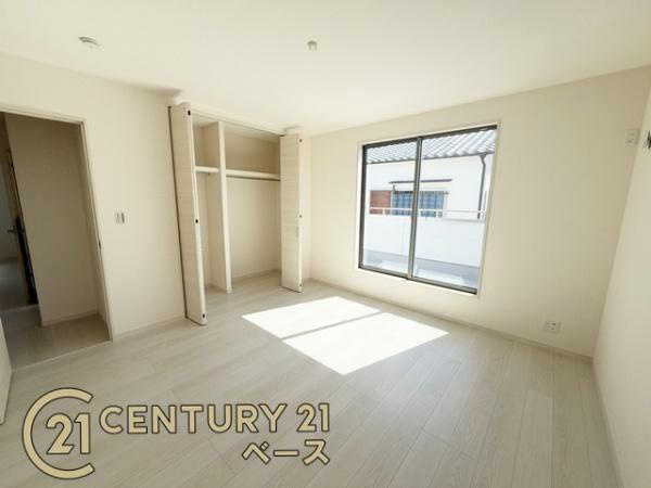 リーブルガーデン小泉町 １号棟 ／新築一戸建の洋室|■収納スペースがあり、お荷物の多いご家族でも大丈夫です！