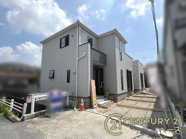 リーブルガーデン小泉町 ２号棟 ／新築一戸建のその他|■現地撮影写真■耐震等級３の地震に強い安心の邸宅！雨で汚れを洗い流してくれるセルフクリーニング機能付き外壁！お気軽にお問い合わせください！