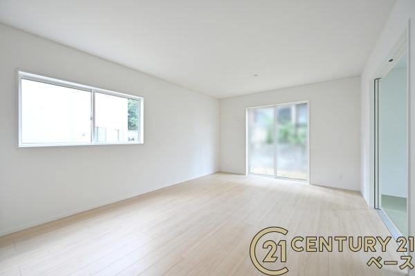 クレイドルガーデン箕山町 ２号棟 ／新築一戸建の内観：施工例|■浄水器付きのシステムキッチンです！■