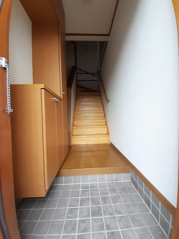 ヴェル・ドミールの玄関