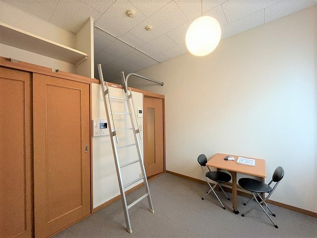 レオパレスサカグチの寝室
