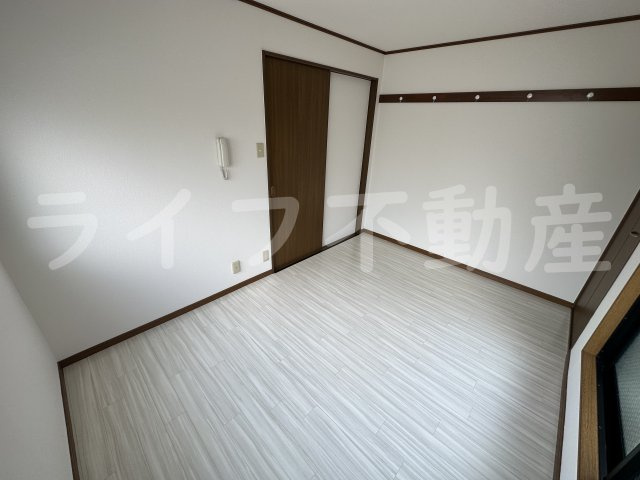ランドハウスの洋室|コンパクトで使いやすい洋室です