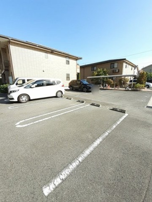 【駐車場】 | ラルジュメゾンＡ | カースペースがあります