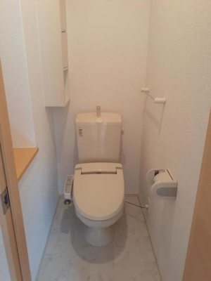 【トイレ】 | ソフィアガーデンＢ | 清潔感のあるトイレです