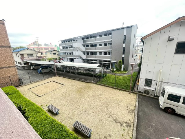 高槻市西真上１丁目の賃貸マンションの展望