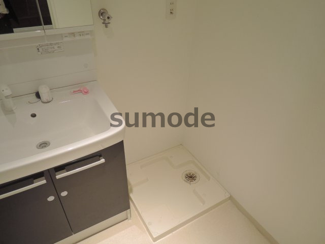 高槻市西真上１丁目の賃貸マンションの独立洗面台