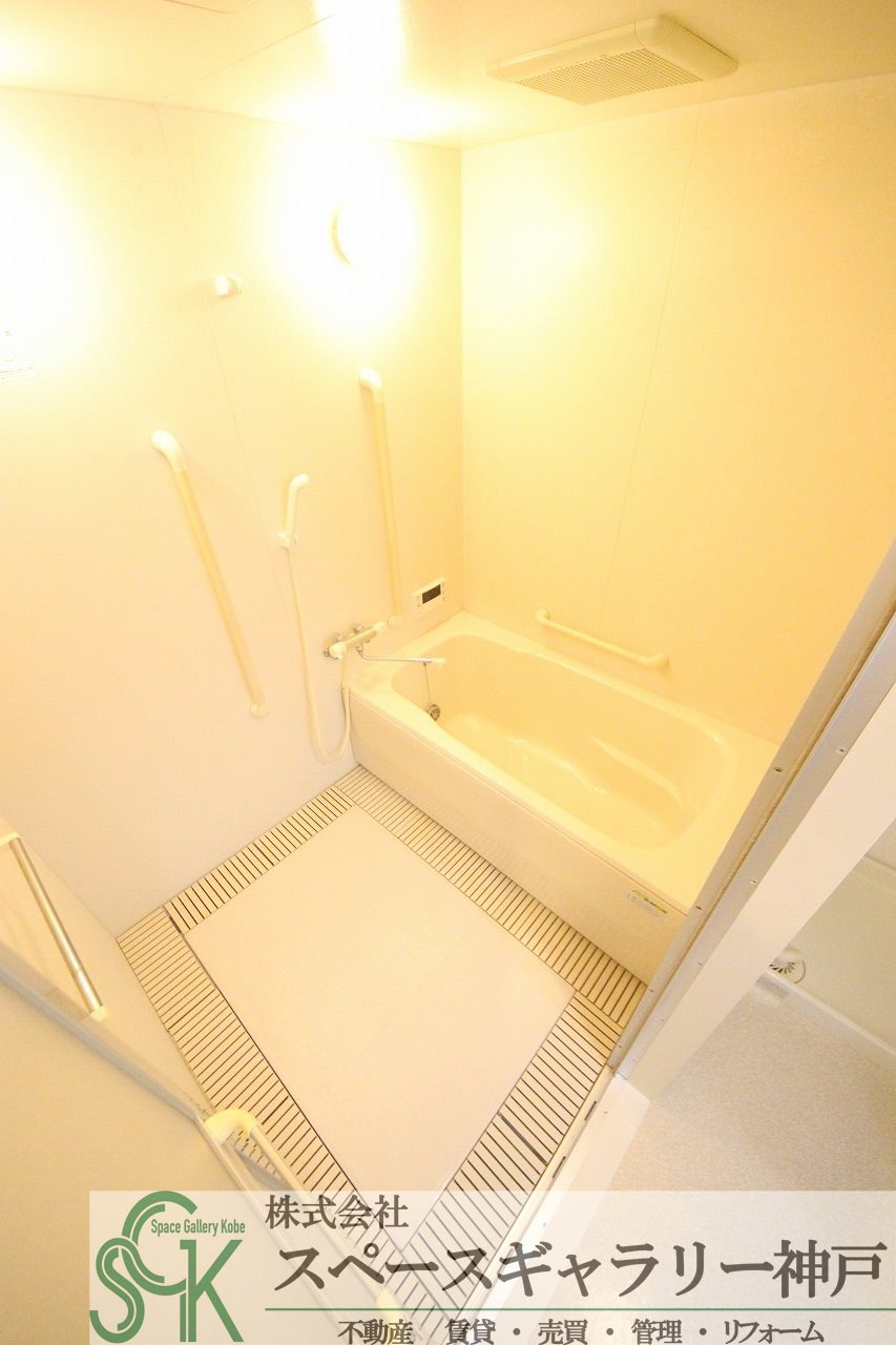 西鈴蘭台シティコートの浴室|※お部屋により仕様が異なる場合があります。