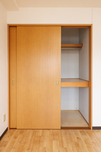 クレインハイムの収納|※写真は同タイプ住戸です。