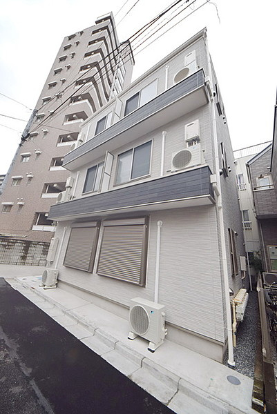 マーレ東あずま駅前のロビー