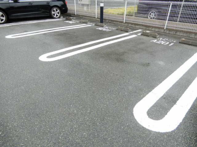 カーサ　プラシードⅡ番館の駐車場
