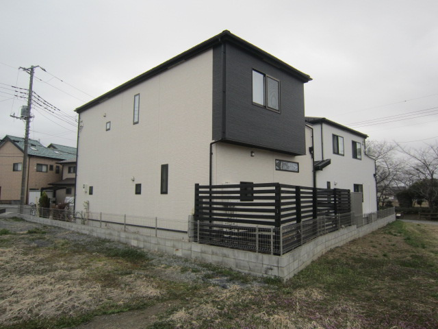 鴻巣市鎌塚５丁目の一戸建ての外観