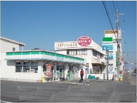 アドヴァンスＢの周辺|ファミリーマートまで550m
