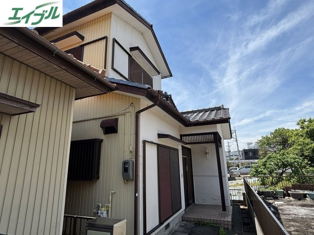小牧市東２丁目　中古戸建の外観|閑静な住宅地。イオン小牧店まで徒歩１６分。