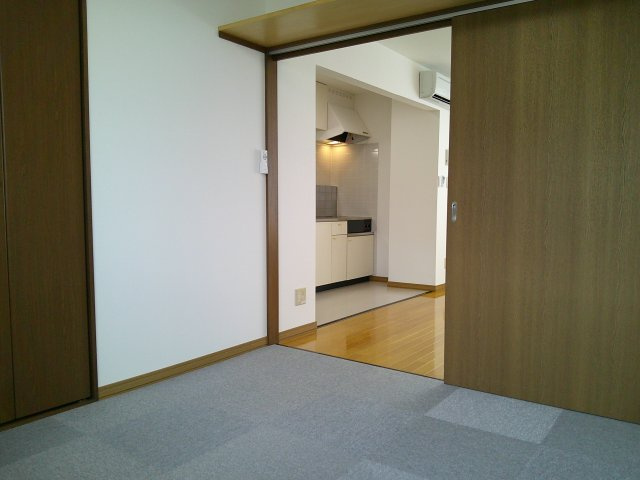 PLAIN5の洋室