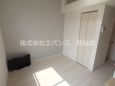 【洋室】 | エヴァンコートⅣ | 使い勝手のいい洋室です