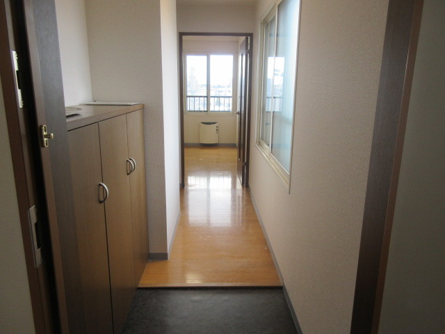CENTER CTIY5の玄関