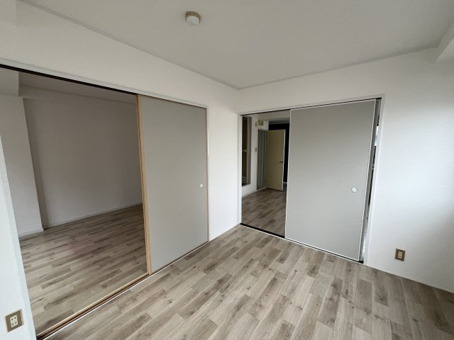 ペントハウス11の内装|イメージとして同建物他部屋を表示しています