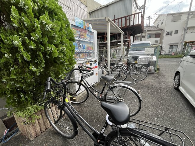 ペントハウス11の駐車場