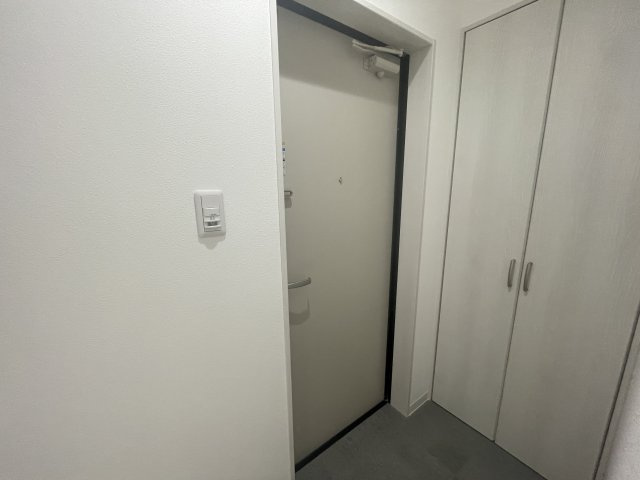 ミモザイズム上野口町の玄関