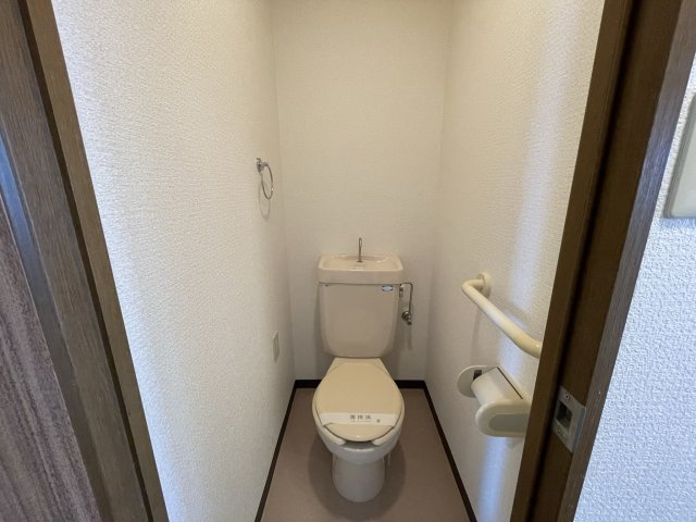 グレイシィーK・Y　のトイレ|イメージとして同マンション他部屋を表示しています