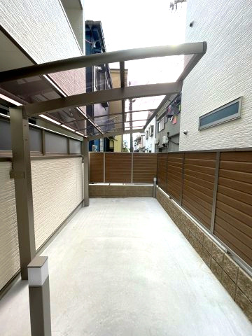 フォレストクリエオーレ上島町壱番館の駐車場
