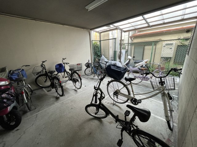 レスターテIIの駐車場