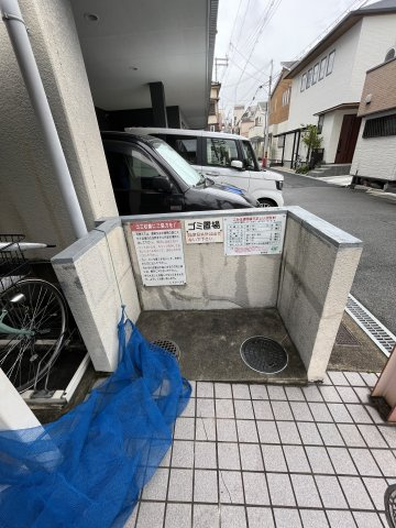 レスターテⅣの駐車場