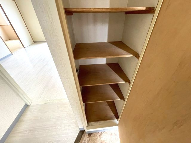 カルチェ・ダムールBの収納|イメージとして同建物他部屋を表示しています