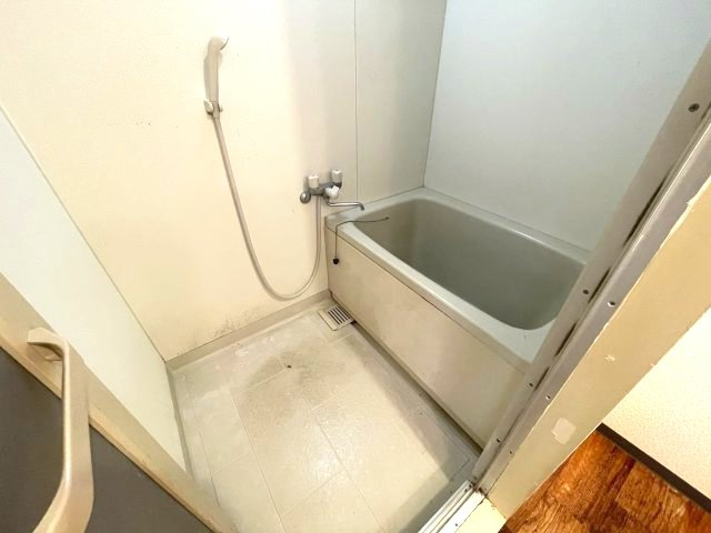 カルチェ・ダムールBの浴室|イメージとして同建物他部屋を表示しています