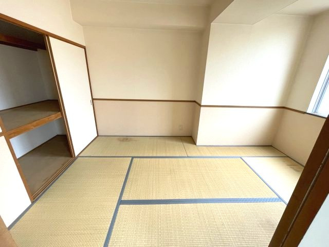 カルチェ・ダムールBの和室|イメージとして同建物他部屋を表示しています