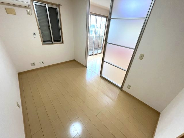 エスポワール　KⅡの居間・リビング