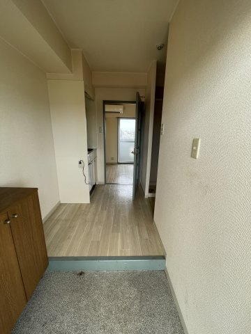 アーベントロートの玄関|(参考)同マンション同間取り他部屋の写真