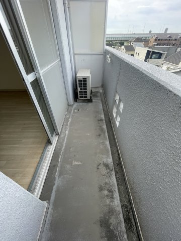 アーベントロートのバルコニー|(参考)同マンション同間取り他部屋の写真