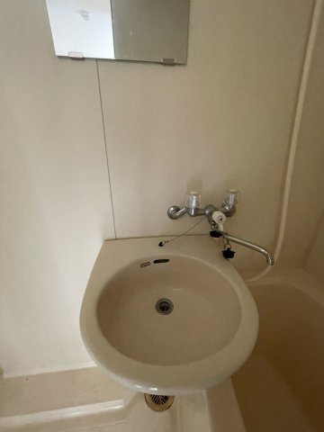 アーベントロートの洗面所|(参考)同マンション同間取り他部屋の写真