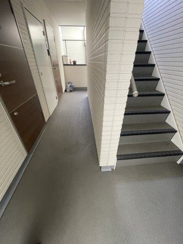 セレニティ八雲北町2丁目A棟のロビー