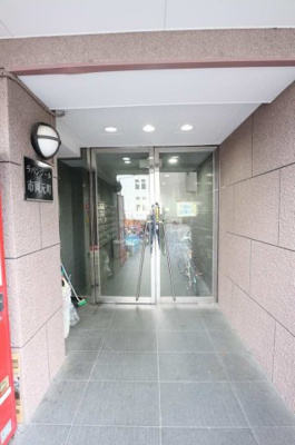【エントランス】 | ラパンジール市岡元町 | エントランスです
