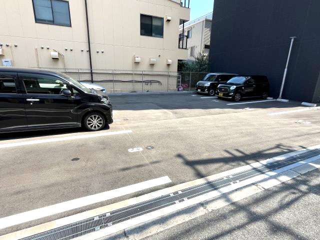 エスリードレジデンス都島デュオの駐車場