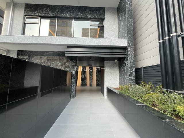 S-RESIDENCE松屋町asenceのエントランス