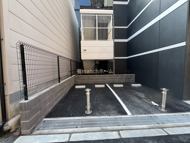 S-RESIDENCE松屋町asenceの駐車場