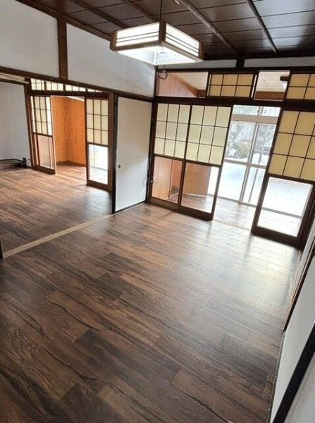 会津若松市 堤町（会津若松駅） 2階建 ５Ｋの内装