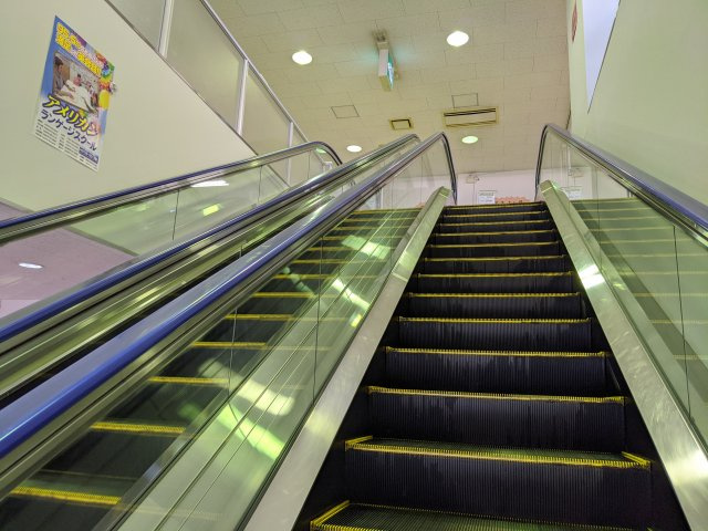 ショッピングセンターチャオのその他共用部分|エスカレーター