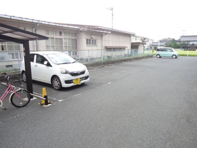 【駐車場】 | ローズタウン　2番館
