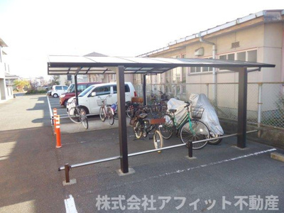【その他共用部分】 | ローズタウン1番館 | 屋根付き駐輪場