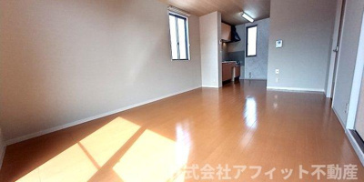 【居間・リビング】 | ローズタウン1番館 | LDK12.3帖　