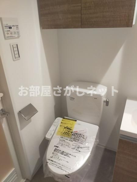 AZEST横濱関内【おとり物件なし】#学生・社会人にオススメ！初期費用分割払いOK！のトイレ
